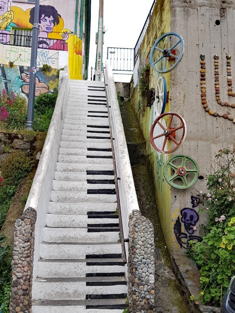 Piano Staircase in Valparaíso - Chile