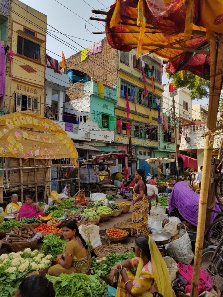 Immer wieder faszinierend - farbenfrohe indische Märkte
