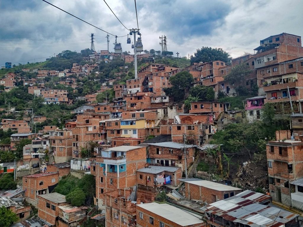 Über den Dächern von Medellín - Kolumbien